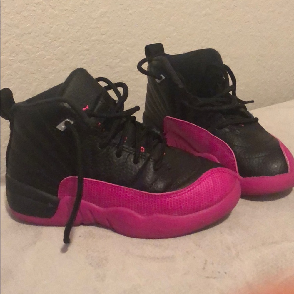 Girls Air Jordan basketball shoes